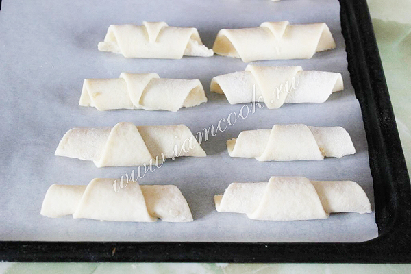 Печенья рогалики из творога