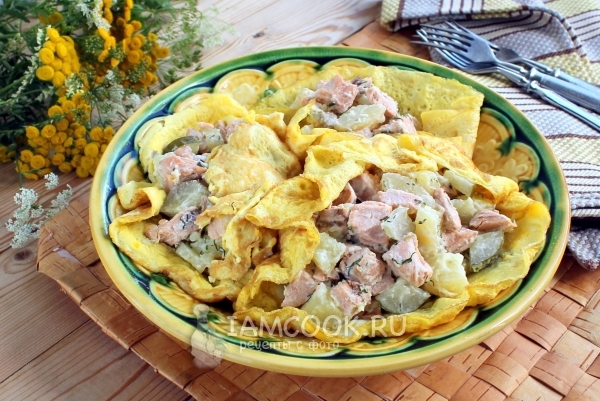 Фото салата из отварной рыбы