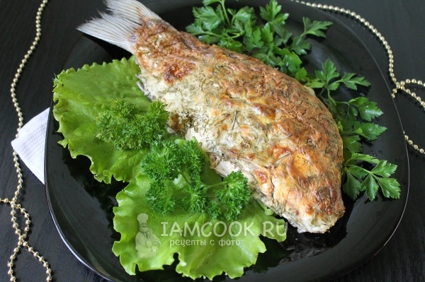Фото карася в сметане в духовке