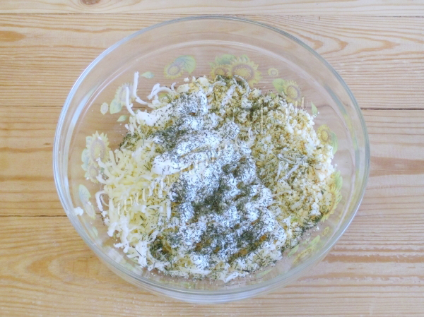 Натереть сыр