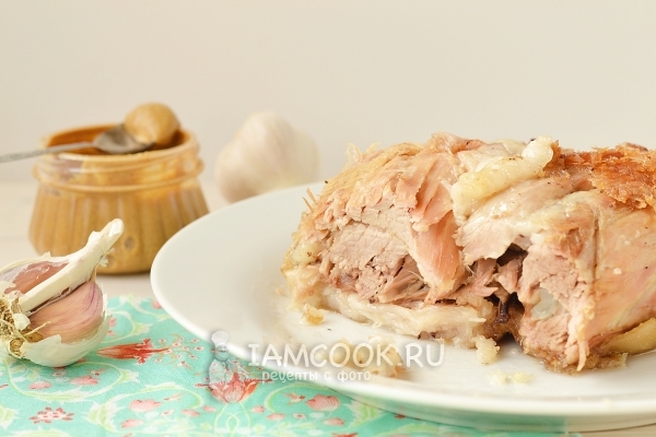 Фото рулета из свиной рульки