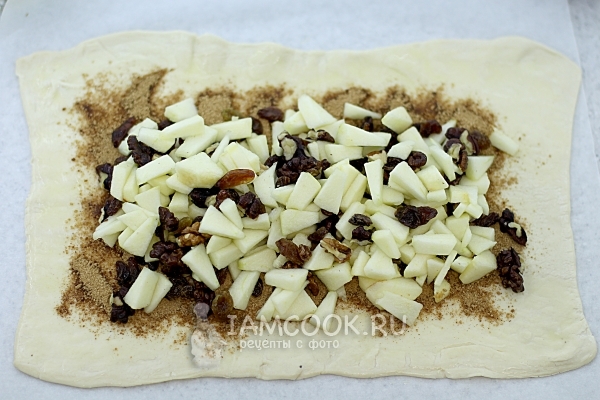 Выложить начинку