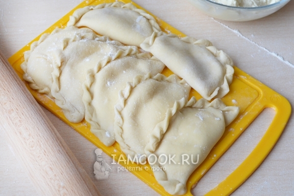 Слепить все вареники