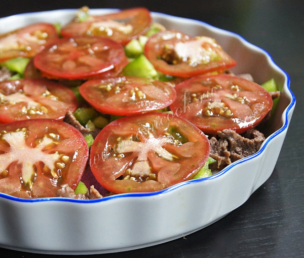Помидоры с мясом, баклажанами и перцем