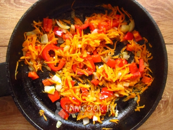 Обжарить овощи