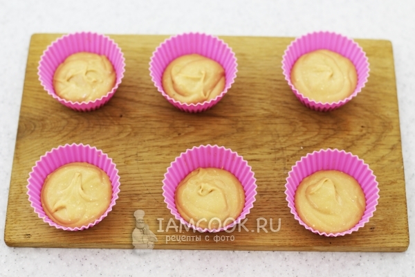 Тесто в формочках