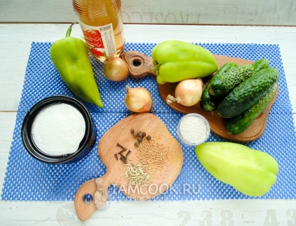 Ингредиенты для приготовления «Бутербродных» огурцов без стерилизации на зиму