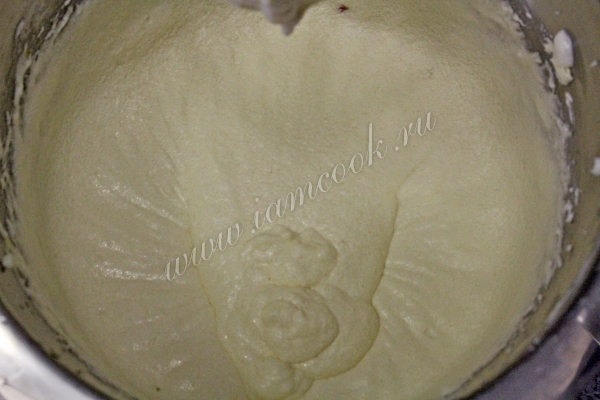 Добавить яйца