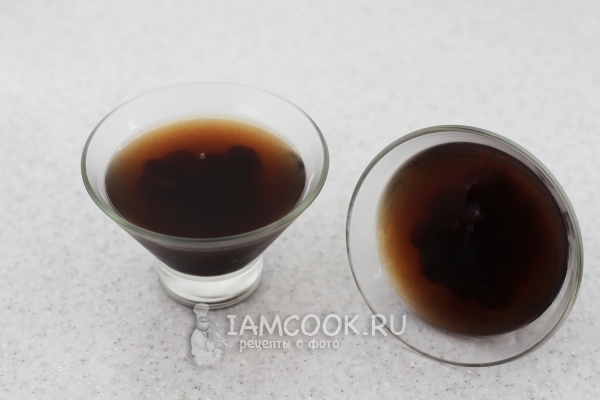 Фото желе из варенья