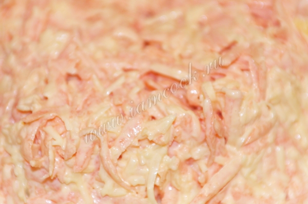 Морковный салат с сыром