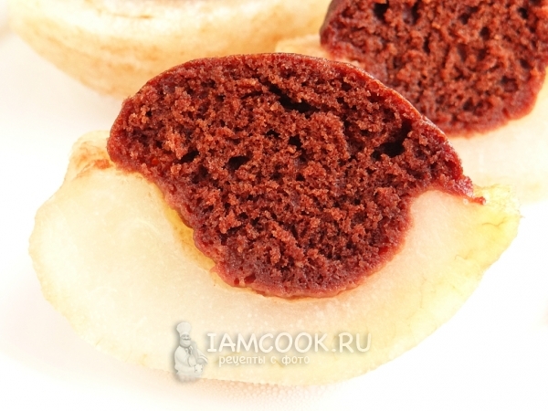 Кусочек грушевого десерта