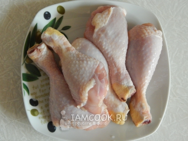 Помыть куриные голени