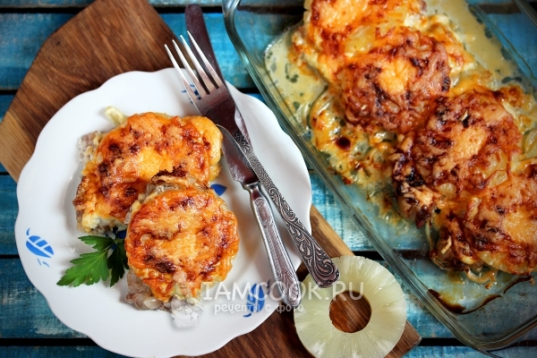 Фото мяса по-французски с ананасами