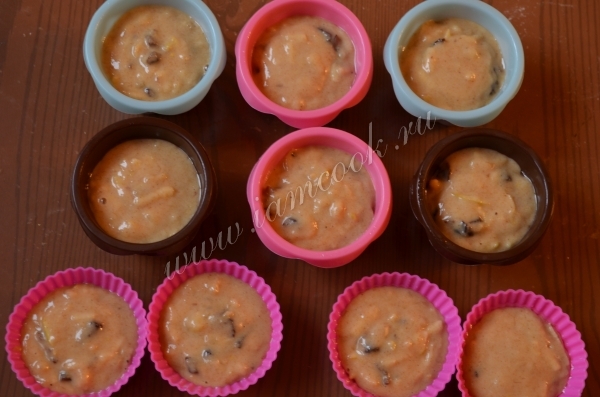 Маффины с яблоками и бананами