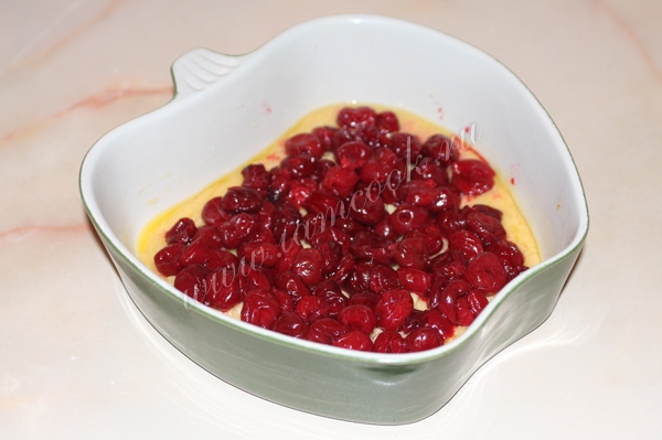 Вишня на песочном тесте