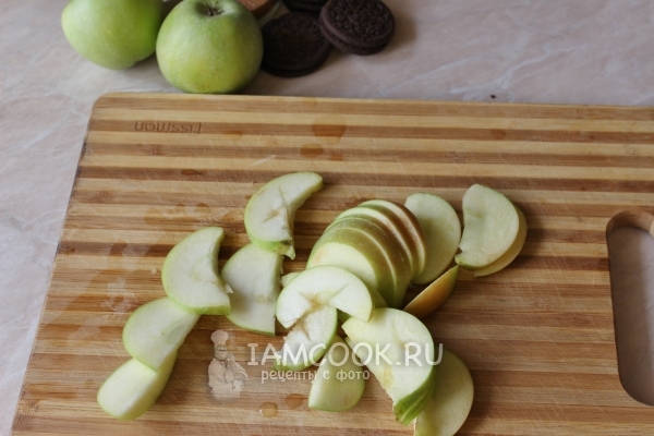 Порезать яблоки