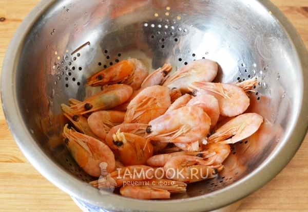 Почистить креветки