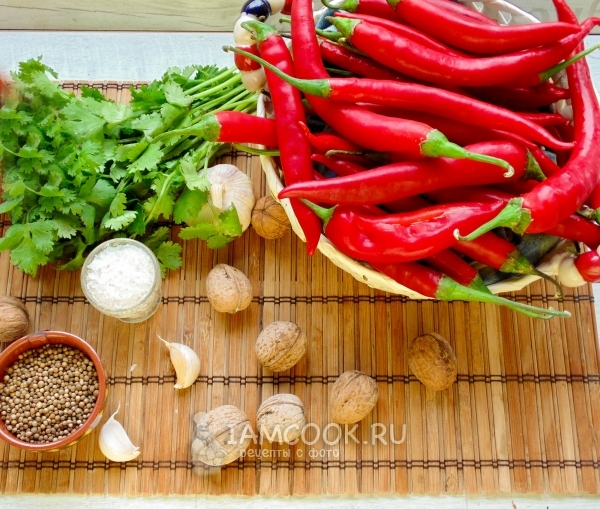 Ингредиенты для грузинской аджики
