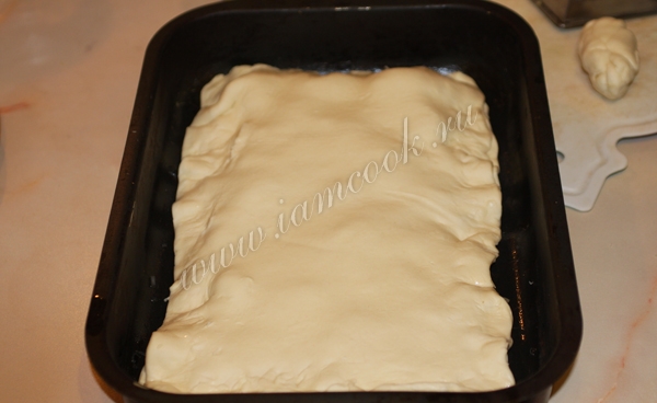 Накрыть тестом