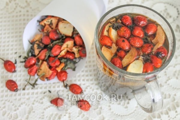 Фото сушеного чая с мятой, яблоком и шиповником