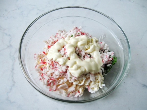 Крабовые палочки и майонез