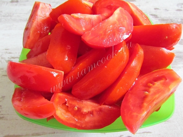 Помидоры дольками