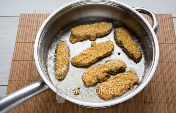 Пожарить грибы в кляре и панировке