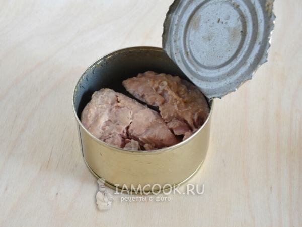 тунец в банке
