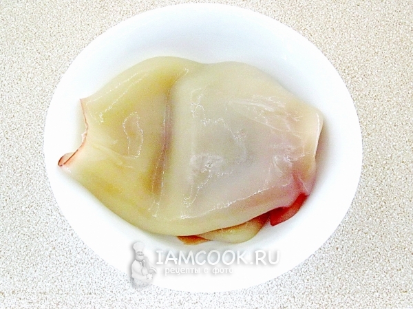 Почистить кальмара