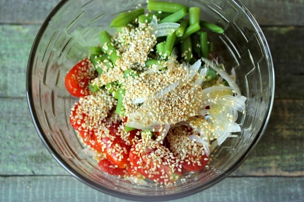 Добавить кунжутные семена