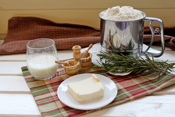 Ингредиенты для булочек из ромарина