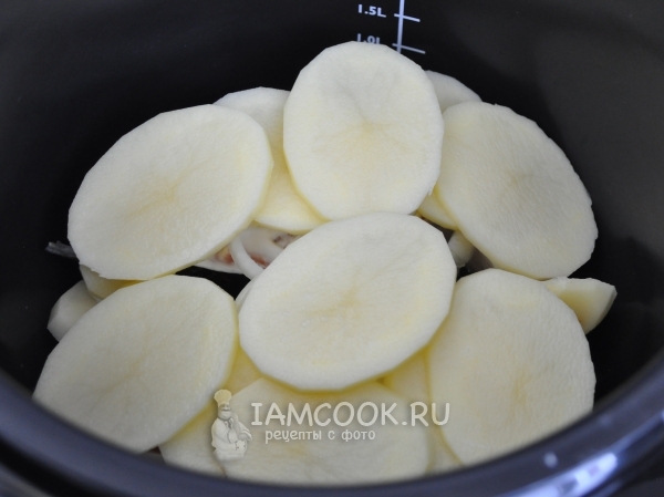 Выложить картофель