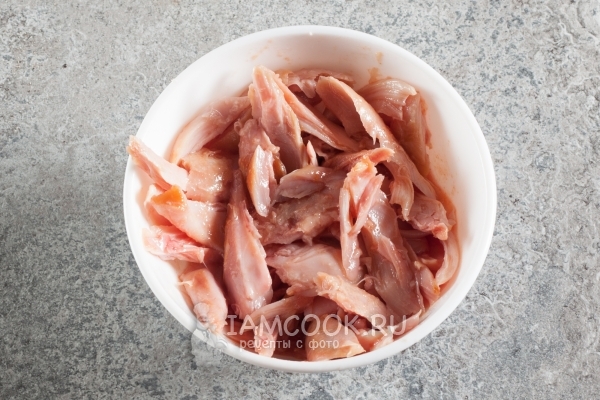 Полить курицу томатным соком