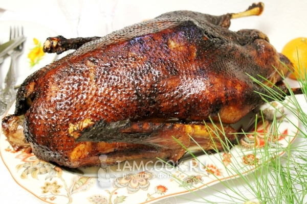 Фото гуся с яблоками в медовом маринаде