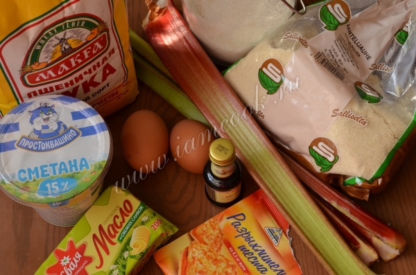 Ингредиенты для пирога с ревенем