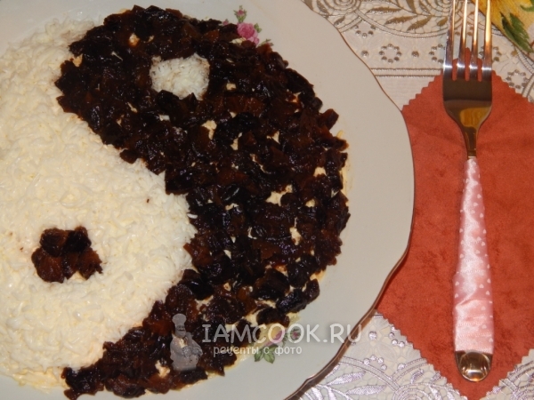 Украсить черносливом