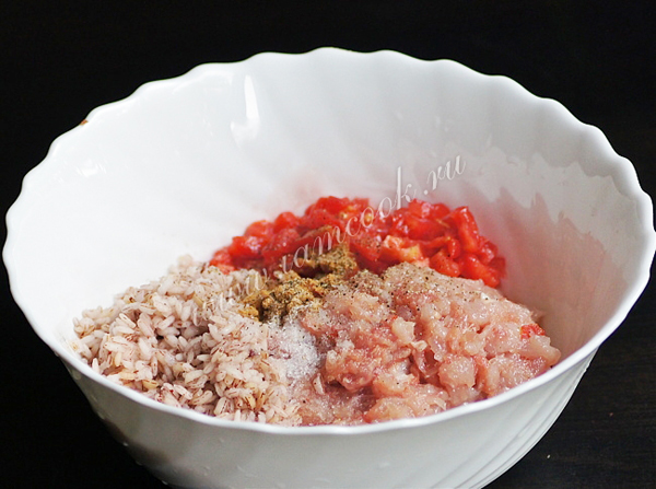 Фарш для куриных тефтелей
