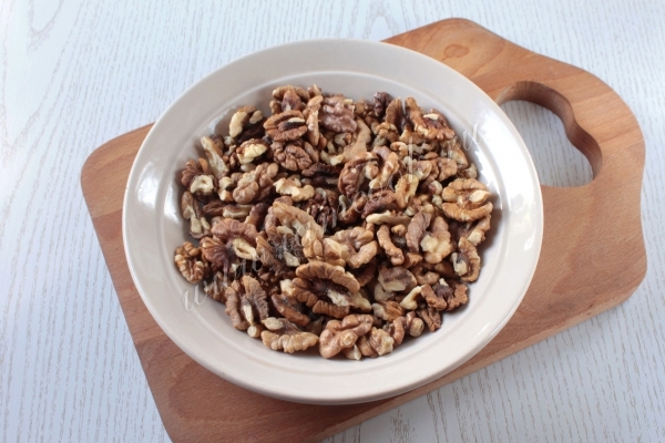 Орехи грецкие