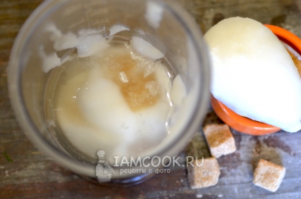 Положить сахар