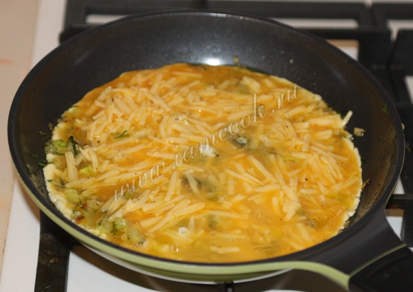 Приготовление итальянского омлета