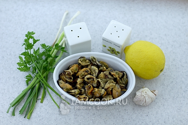 Ингредиенты для мидий жареных с чесноком