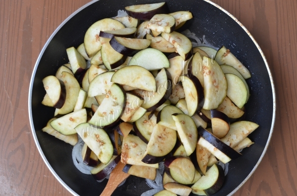 Обжарка баклажанов