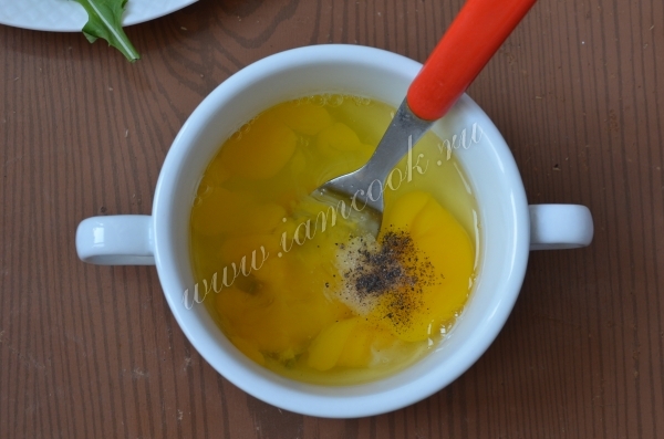 Яйца с приправами