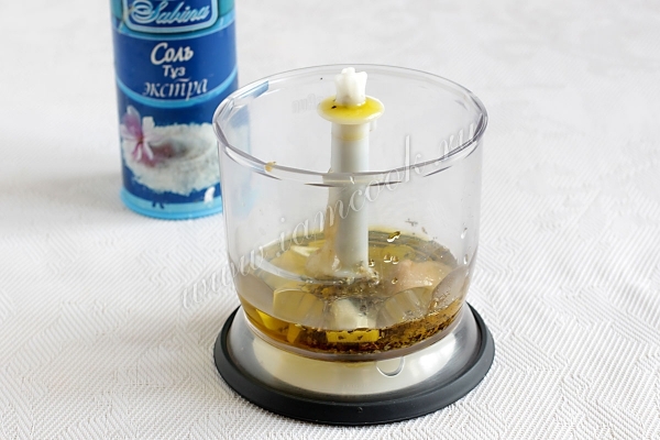 Добавить мед и горчицу