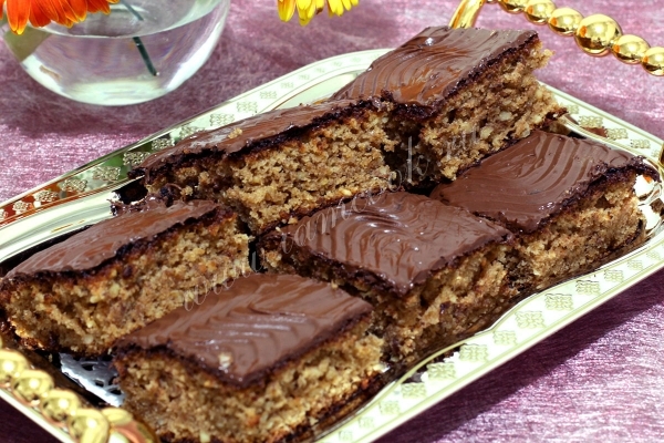 Фото-рецепт пирога со сгущенкой