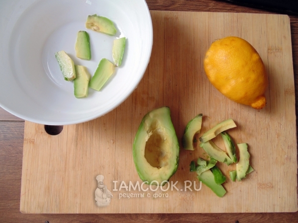 Порезать авокадо