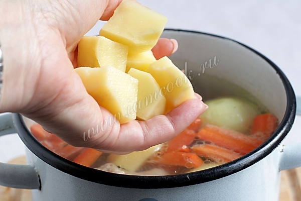 Добавить картофель