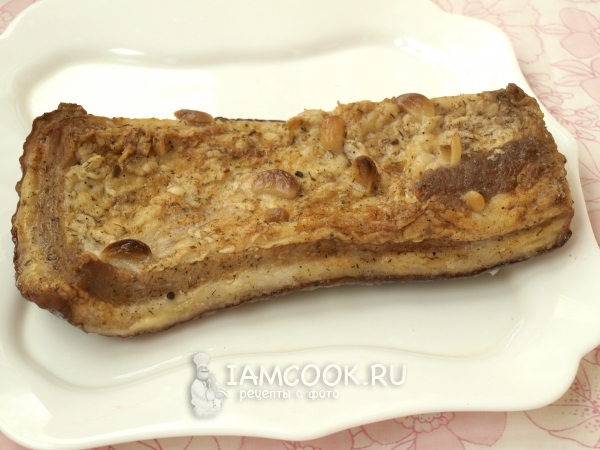 Сало, запечённое в духовке