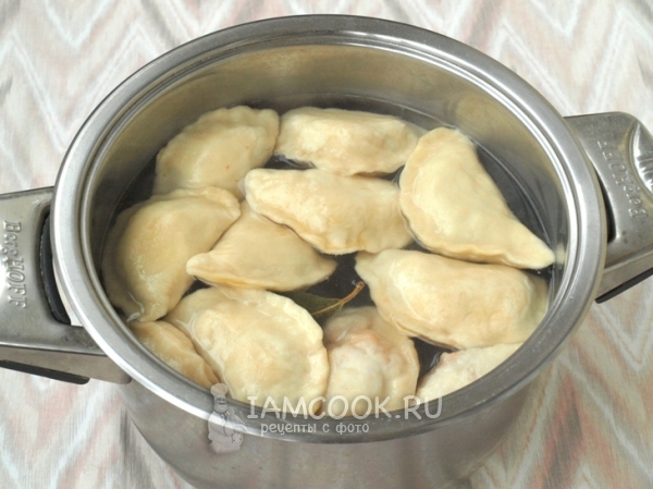 Отварить вареники