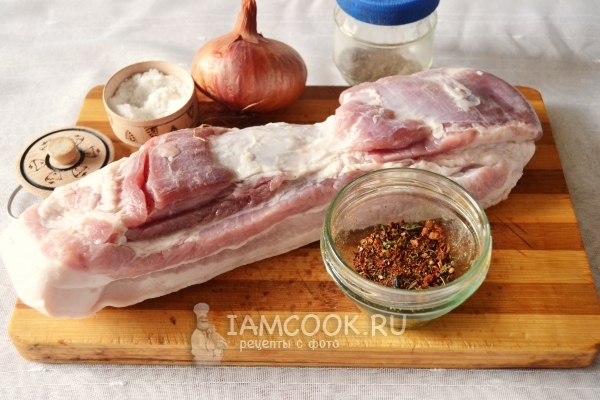 Ингредиенты для жареной свинины на сковороде